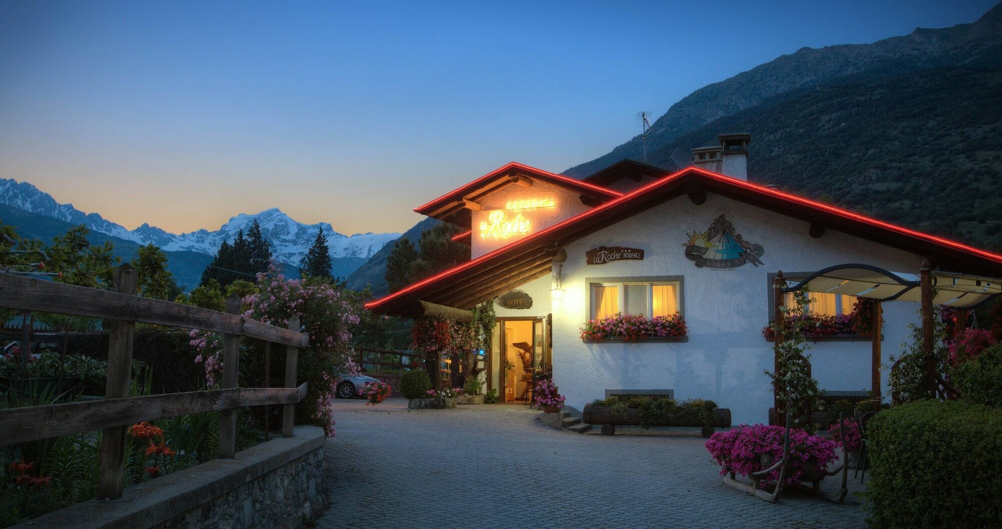 La Roche Hotel Appartments Aosta Exterior foto